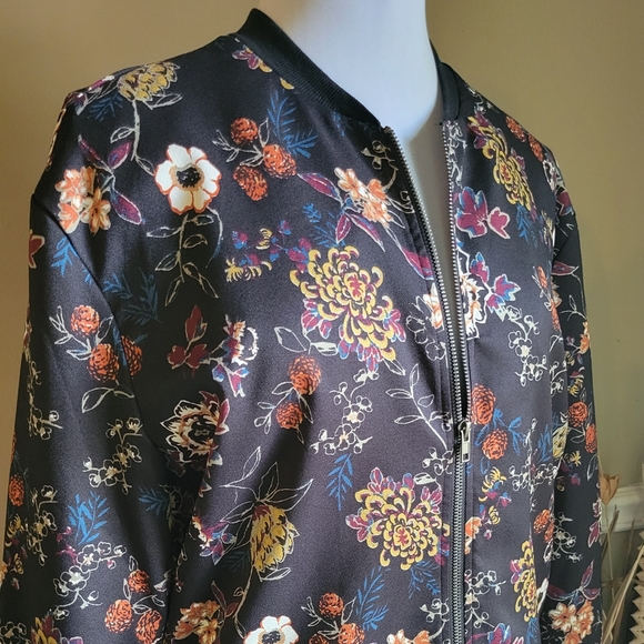 Sophie Rue Black Floral Jacket - Picture 2 of 9